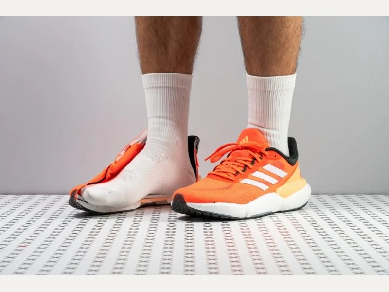 adidas Solarboost 5