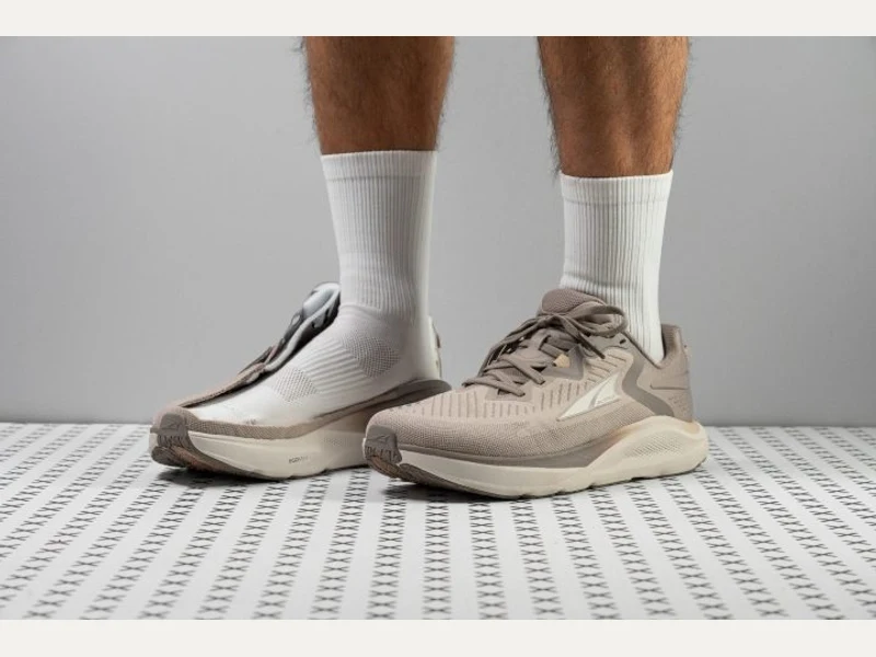 Altra Paradigm 8
