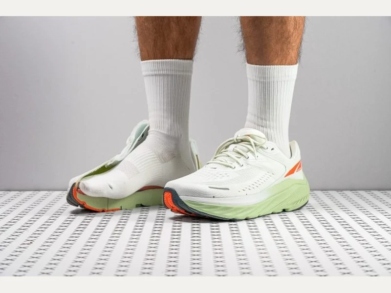 Altra VIA Olympus 2