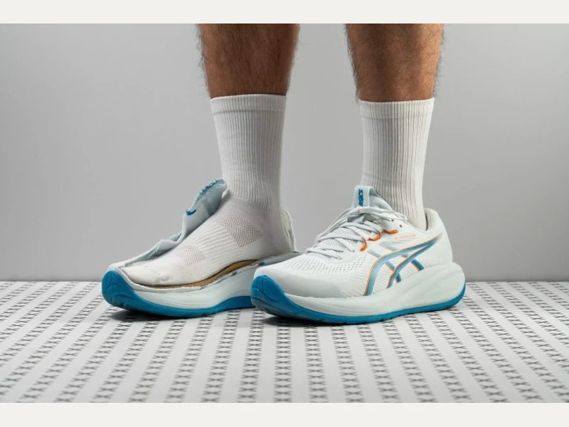 ASICS GEL Cumulus 28