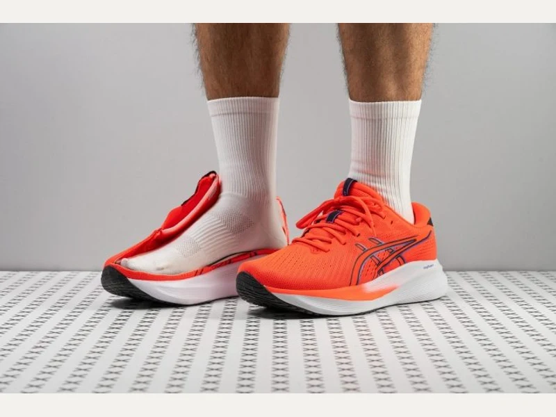 ASICS GEL Excite 11