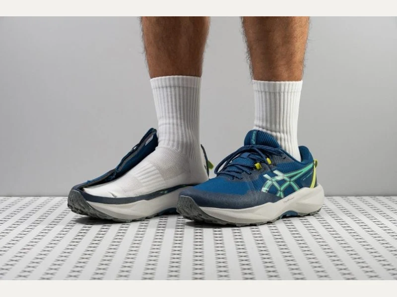 ASICS GEL Venture 11