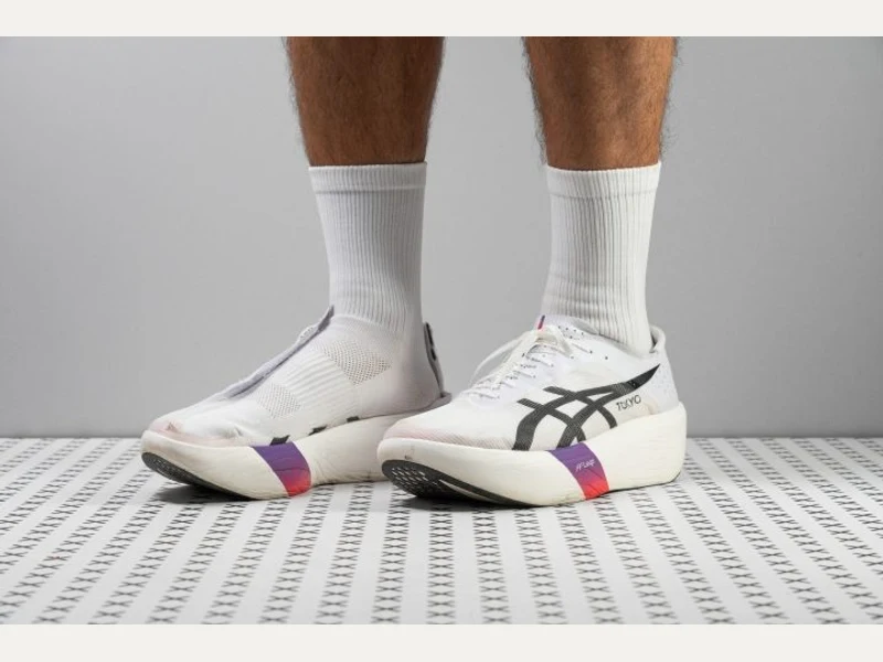 ASICS Metaspeed RAY