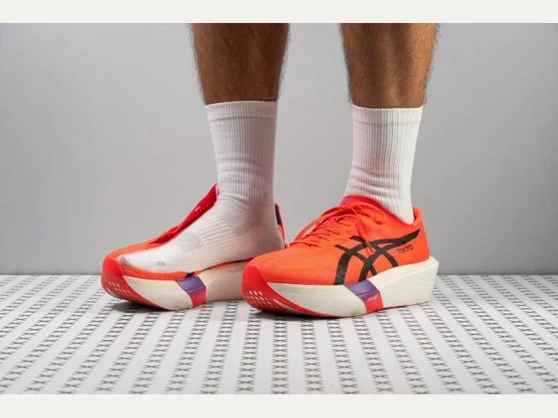 ASICS Metaspeed SKY Tokyo