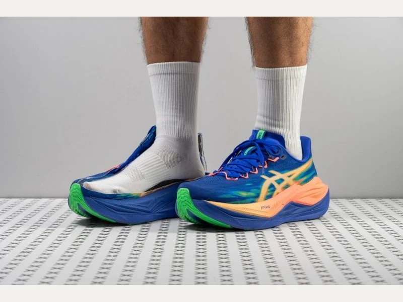ASICS Superblast 3