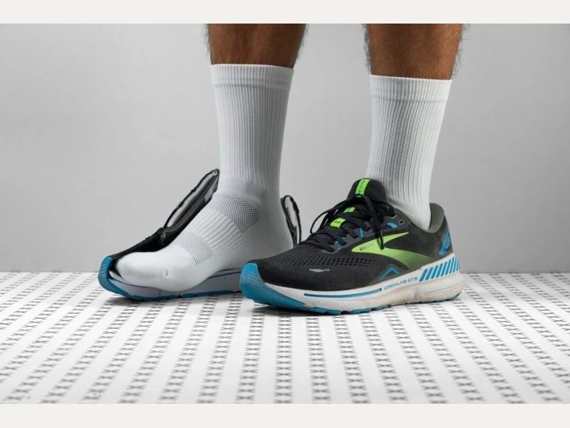 Brooks Adrenaline GTS 23