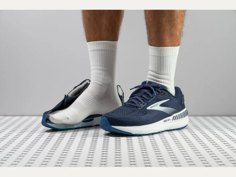 Brooks Beast GTS 24