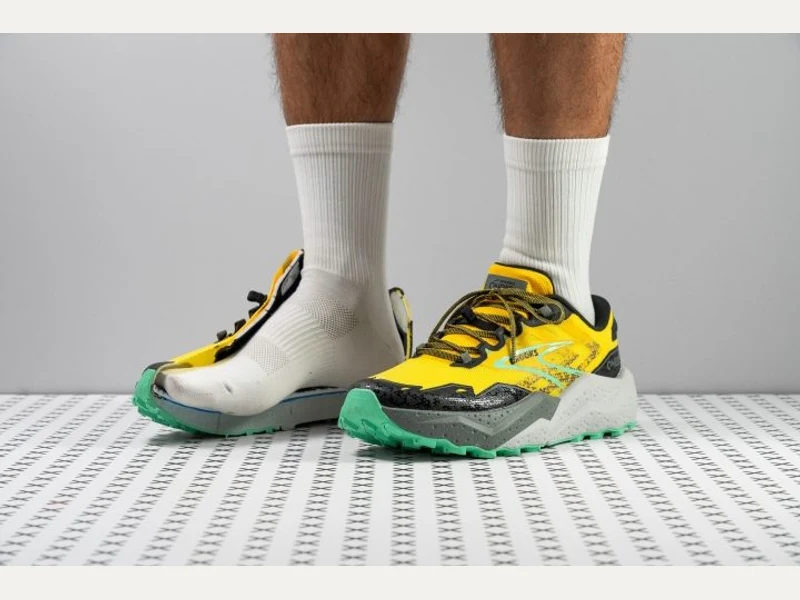 Brooks Caldera 7
