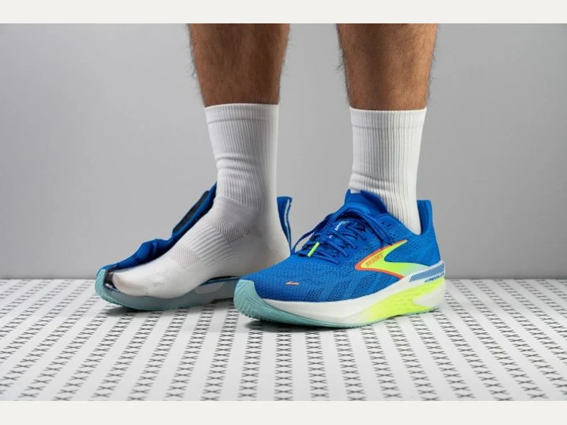 Brooks Hyperion GTS 2