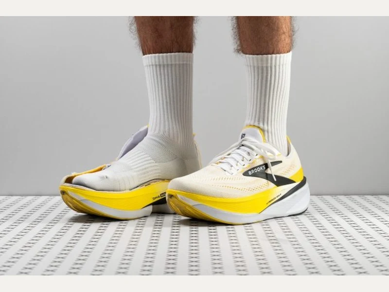 Brooks Hyperion MAX 4