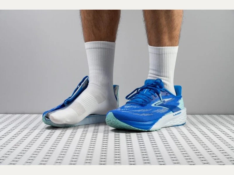 Brooks Launch 11