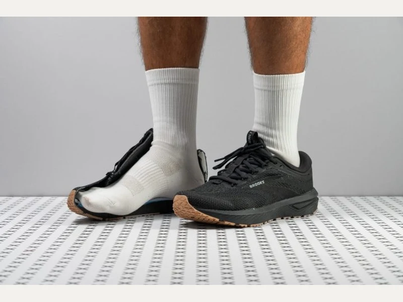 Brooks Revel 7