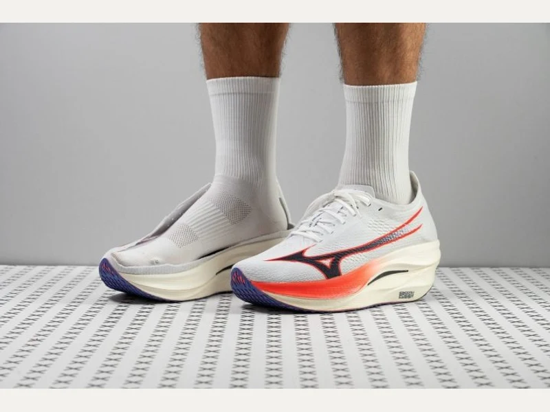 Mizuno Wave Rebellion PRO 3