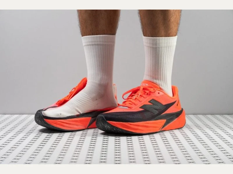 New Balance Fuel Cell Rebel V 5