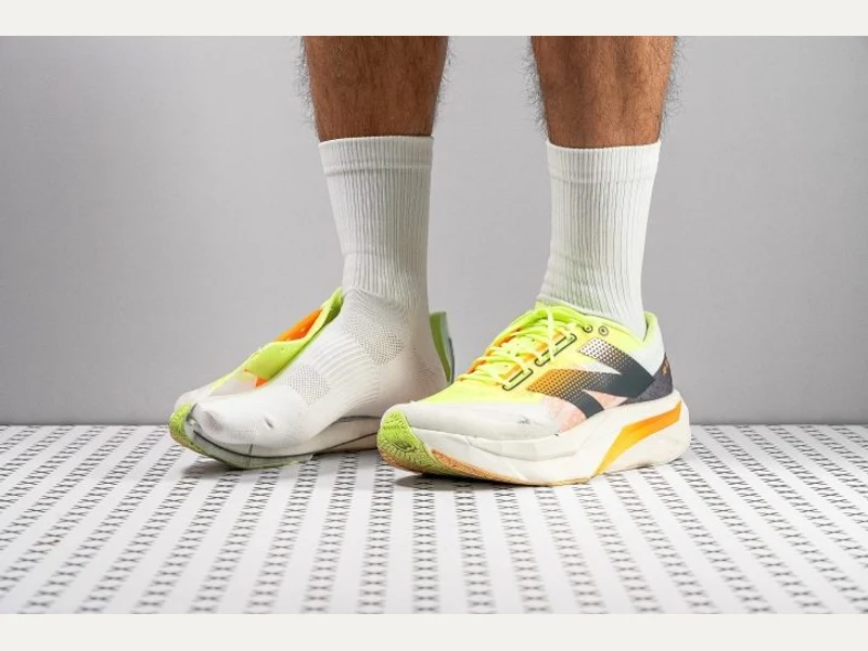 New Balance Fuel Cell Super Comp Elite V 4