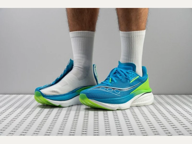 Saucony Endorphin Azura