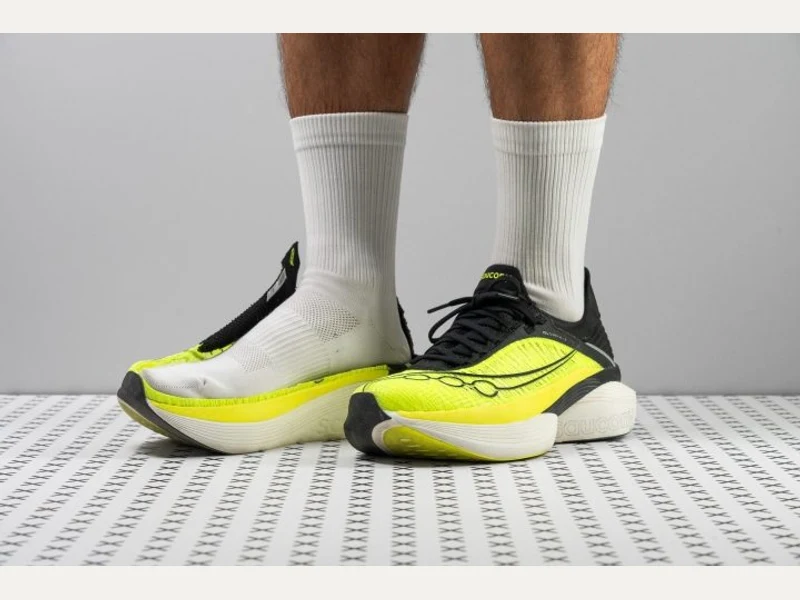 Saucony Endorphin Elite 2