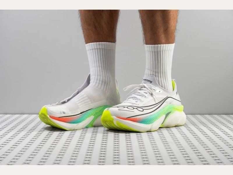 Saucony Endorphin Elite 3