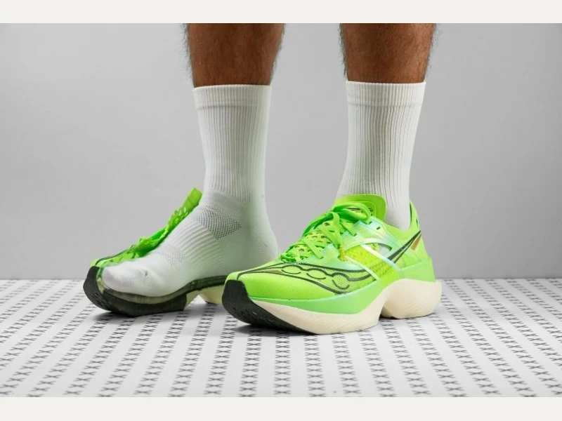 Saucony Endorphin Elite